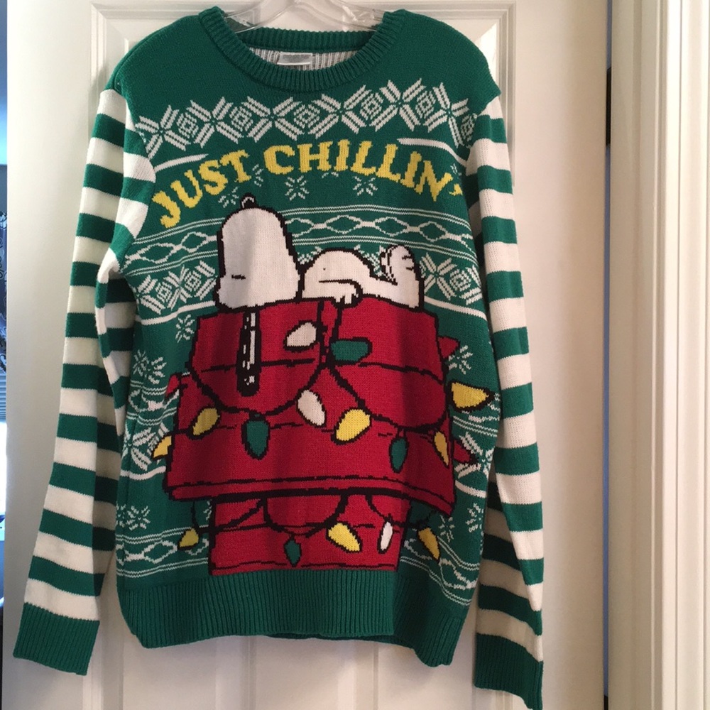 Peanuts Snoopy Just Chillin' Oversized Sweater, L